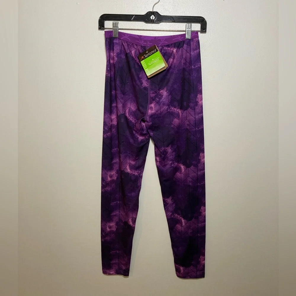 NWT Terramar Youth Baselayer Legging in Purple Chevron. Size YL